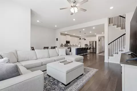 5100 Del Monte Dr, Denton, TX 76207
