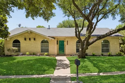 9235 Rolling Rock Ln, Dallas, TX 75238