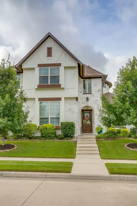 133 Fairweather Dr, Burleson, TX 76028