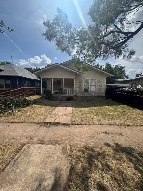 1126 Poplar St, Abilene, TX 79602