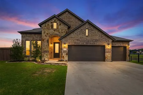 1215 The Trails Dr, Blue Ridge, TX 75424