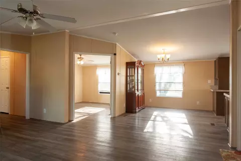 112 SE Front St, Bailey, TX 75413 photo 4