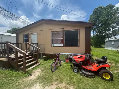 1614 Cole Rd, Bellmead, TX 76705