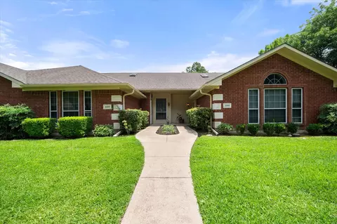 1209 W 3rd Ave, Corsicana, TX 75110