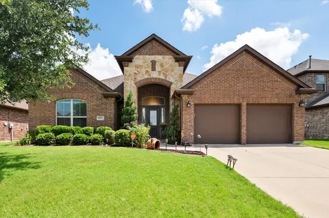 2919 Ladoga Dr, Grand Prairie, TX 75054