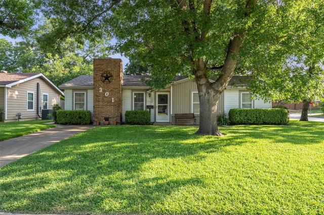 301 Dee Ln, Arlington, TX 76011