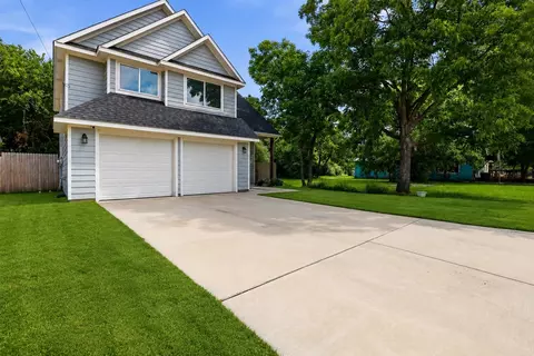731 E Brown St, Cleburne, TX 76031
