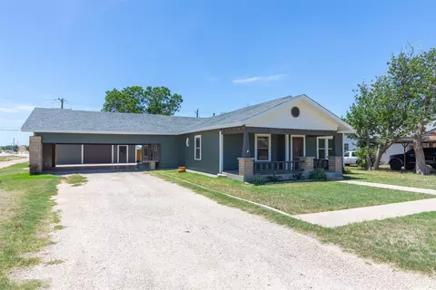 1532 Avenue Ave N, Anson, TX 79501