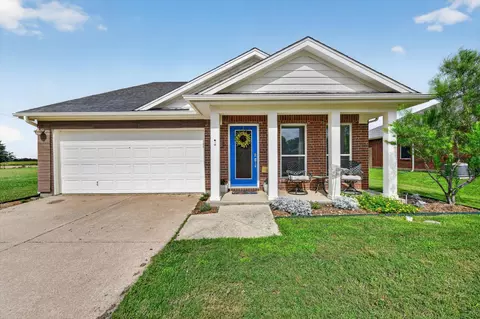 1505 First St, Sanger, TX 76266