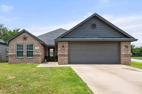 2514 San Gabriel Dr, Granbury, TX 76048