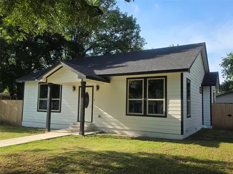 503 W Elm St, Olney, TX 76374