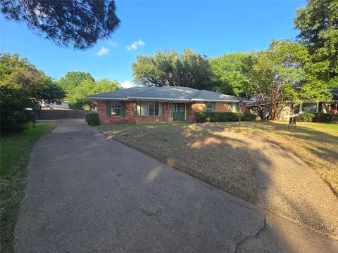 905 Glen Vista Dr N, Irving, TX 75061