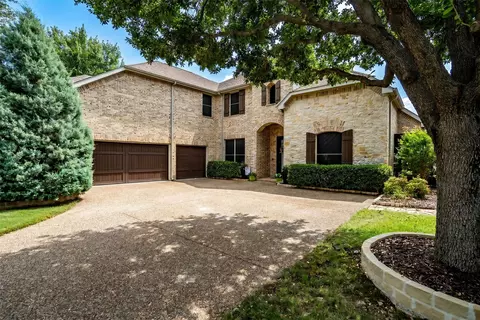 2810 Spring Oaks Dr, Highland Village, TX 75077