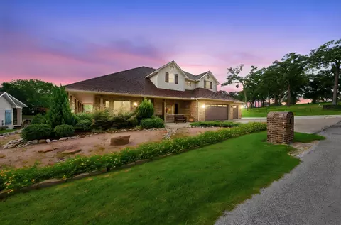 19022 Tennis Court Dr, Kemp, TX 75143
