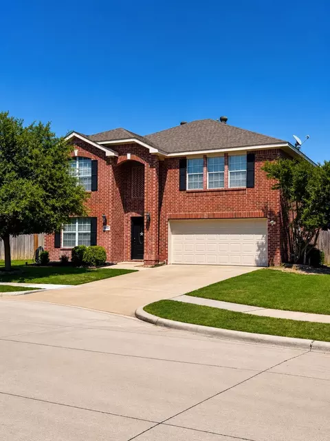 5820 Meadows Way, North Richland Hills, TX 76180