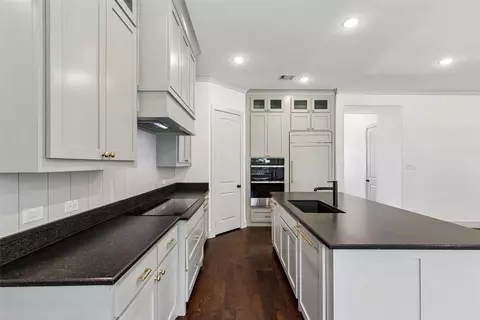 Kitchen - 1048 Whisper Willows Dr, Haslet, TX 76052 photo 3 of 3