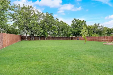 Exterior - 1048 Whisper Willows Dr, Haslet, TX 76052 photo 5 of 6