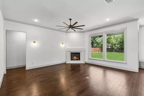 Living - 1048 Whisper Willows Dr, Haslet, TX 76052 photo 2 of 5