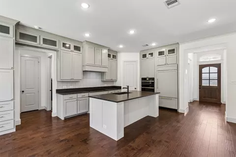 Kitchen - 1048 Whisper Willows Dr, Haslet, TX 76052 photo 1 of 3