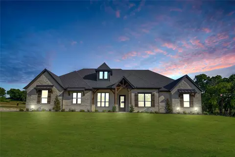 120 Daggett Dr, Decatur, TX 76234