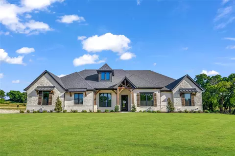 120 Daggett Dr, Decatur, TX 76234