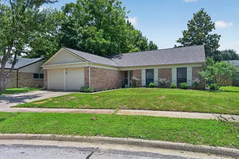 1807 Buckeye Dr, Flower Mound, TX 75028