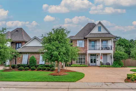 110 Overbrook Ln, Bossier City, LA 71111
