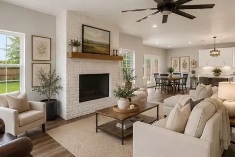 Living - 116 E Bexar St, Mabank, TX 75147 photo 1 of 1