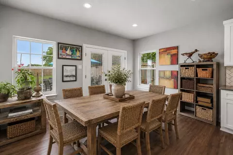 Dining - 116 E Bexar St, Mabank, TX 75147 photo 1 of 2