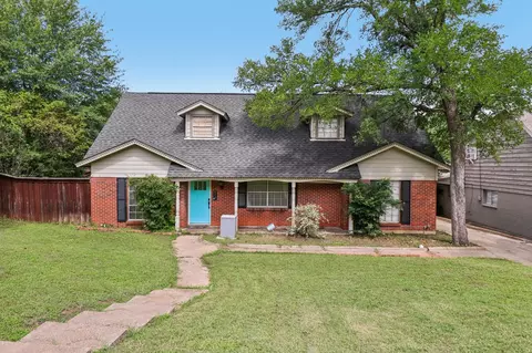 820 N Bowen Rd, Arlington, TX 76012