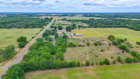 8365 Fm 642, Purdon, TX 76679
