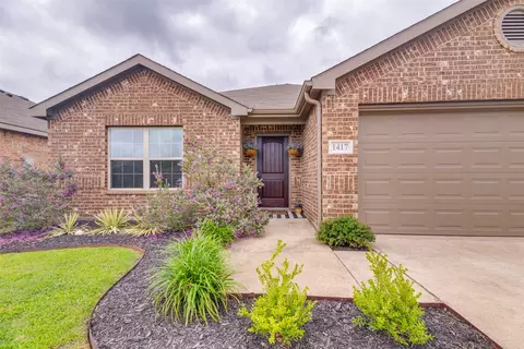 1417 Reiger Dr, Greenville, TX 75402