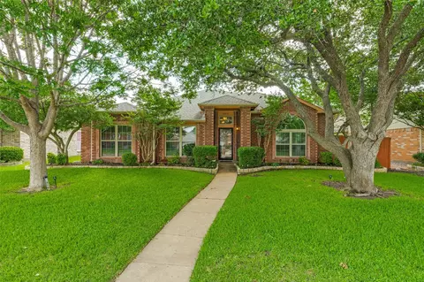 6816 Aimpoint Dr, Plano, TX 75023
