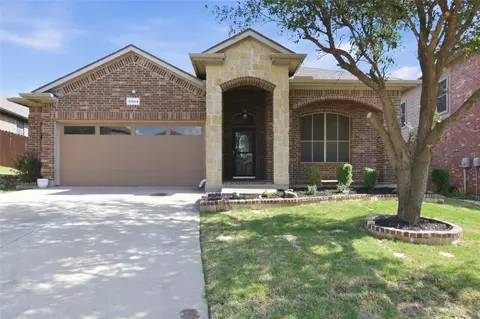 10204 Point Lobos Trl, Fort Worth, TX 76177