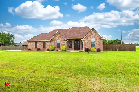 108 Griffin Dr, Stonewall, LA 71078