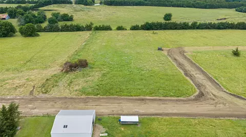 127 Pr 33267, Sumner, TX 75486