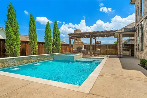 1917 Bending Oak St, Aledo, TX 76008