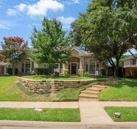 2413 Shorewood Ct, Rowlett, TX 75088