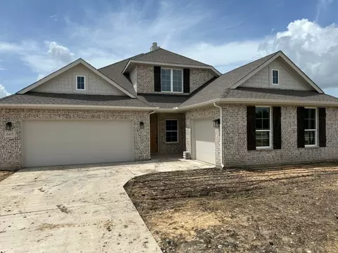 605 Brown Rd, Leonard, TX 75452