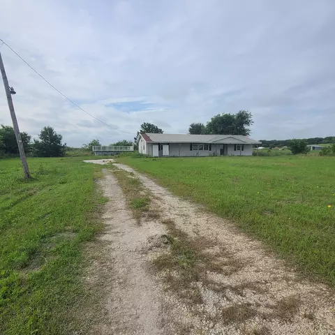 1930 Downsville Rd, Robinson, TX 76706