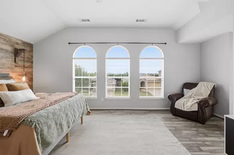 14037 Fontana Rd, Roanoke, TX 76262