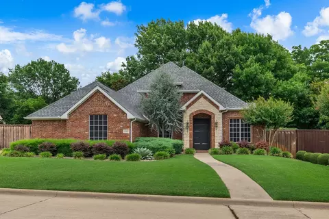 1910 Skipaway Dr, Rowlett, TX 75088