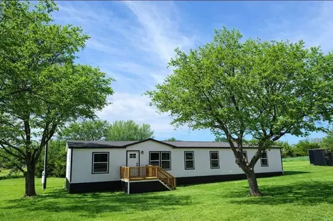 109 Pima Dr, Nocona, TX 76255