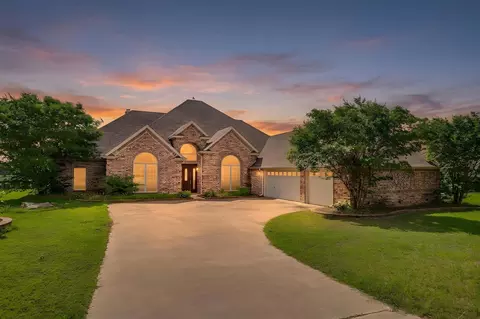 173 Sugartree Cir, Lipan, TX 76462