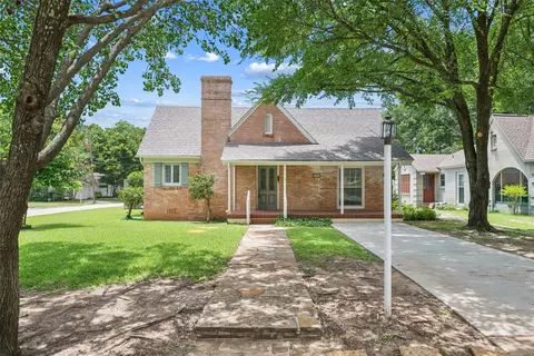 6101 Locke Ave, Fort Worth, TX 76116