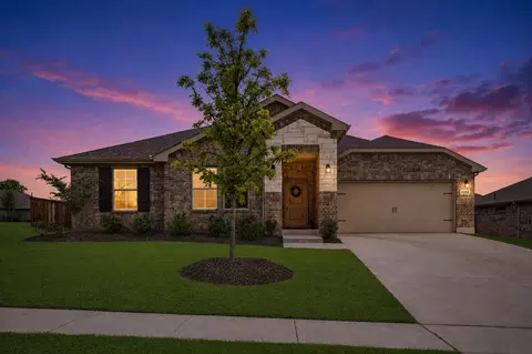 1202 Cyprus Ln, Cedar Hill, TX 75104