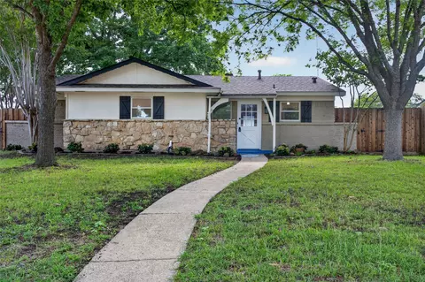 1621 Debbie Dr, Plano, TX 75074
