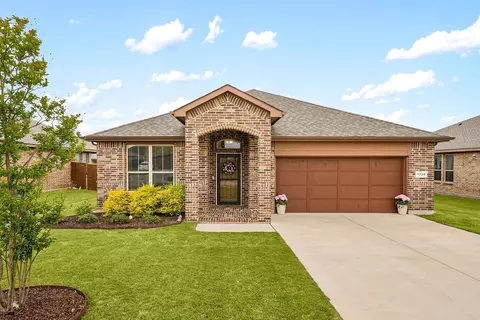 1720 Cross Creek Ln, Cleburne, TX 76033