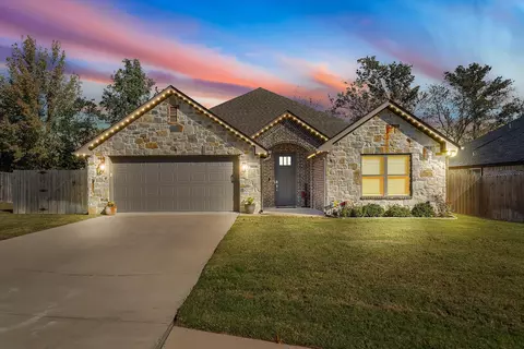 10059 Dayspring Dr, Flint, TX 75762
