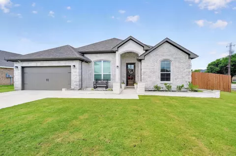 100 Aero Vista Dr, Caddo Mills, TX 75135